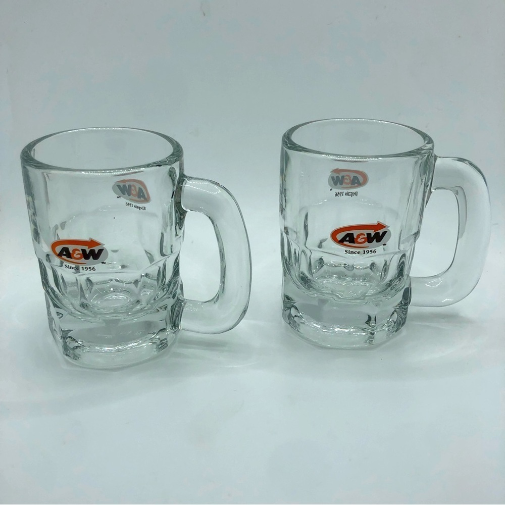 x2 Vtg A&W Mini Root Beer Frosty Mug Shot Glasses EUC / Approx 3.1”